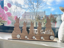 Load image into Gallery viewer, Bunny Family Decoration