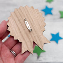 Load image into Gallery viewer, BEST DAD Oak Father's Day Badge craft product