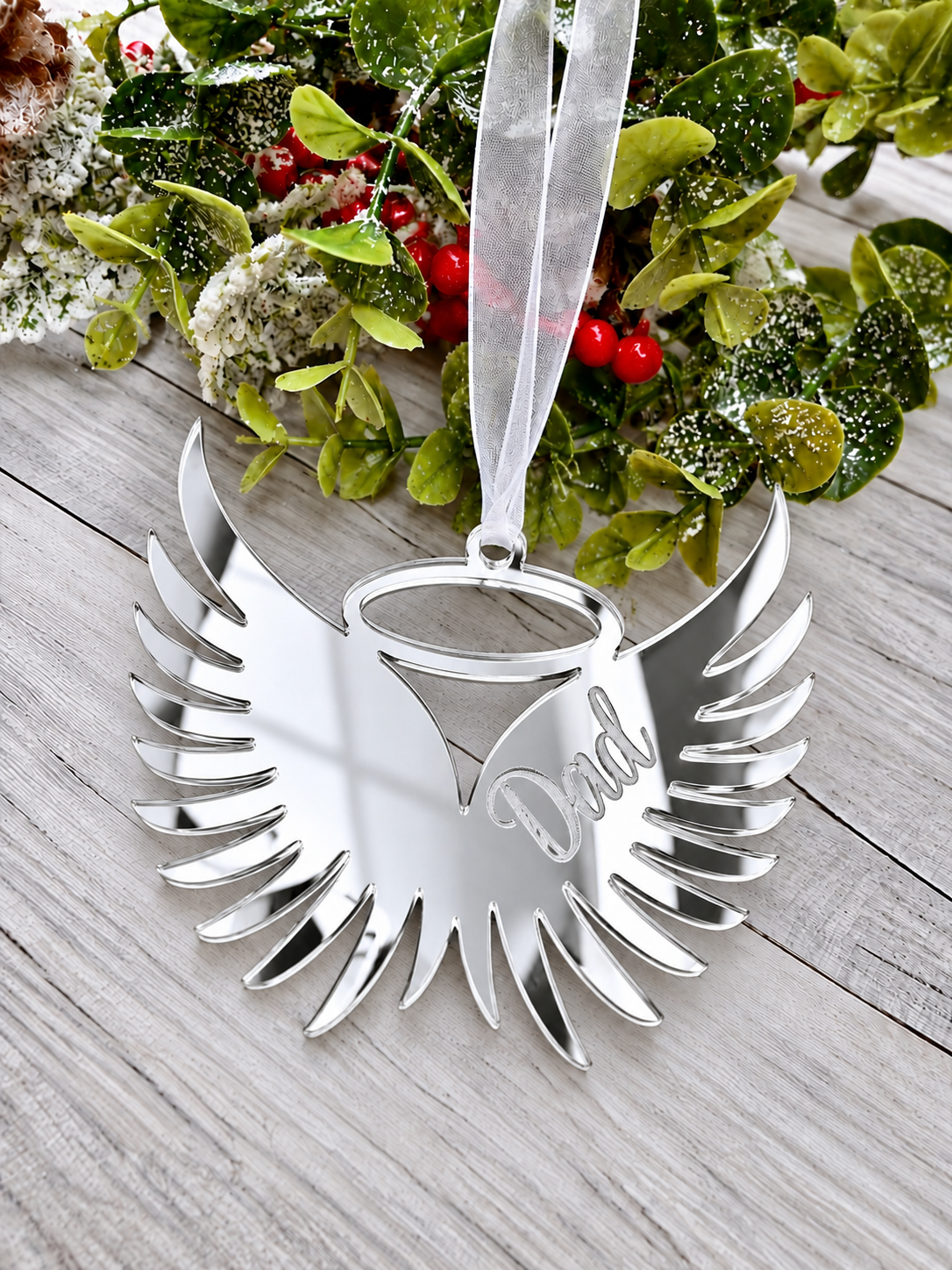 Load image into Gallery viewer, Angel wings in memory Christmas decoration in silver mirrored acrylic engraved with a name
