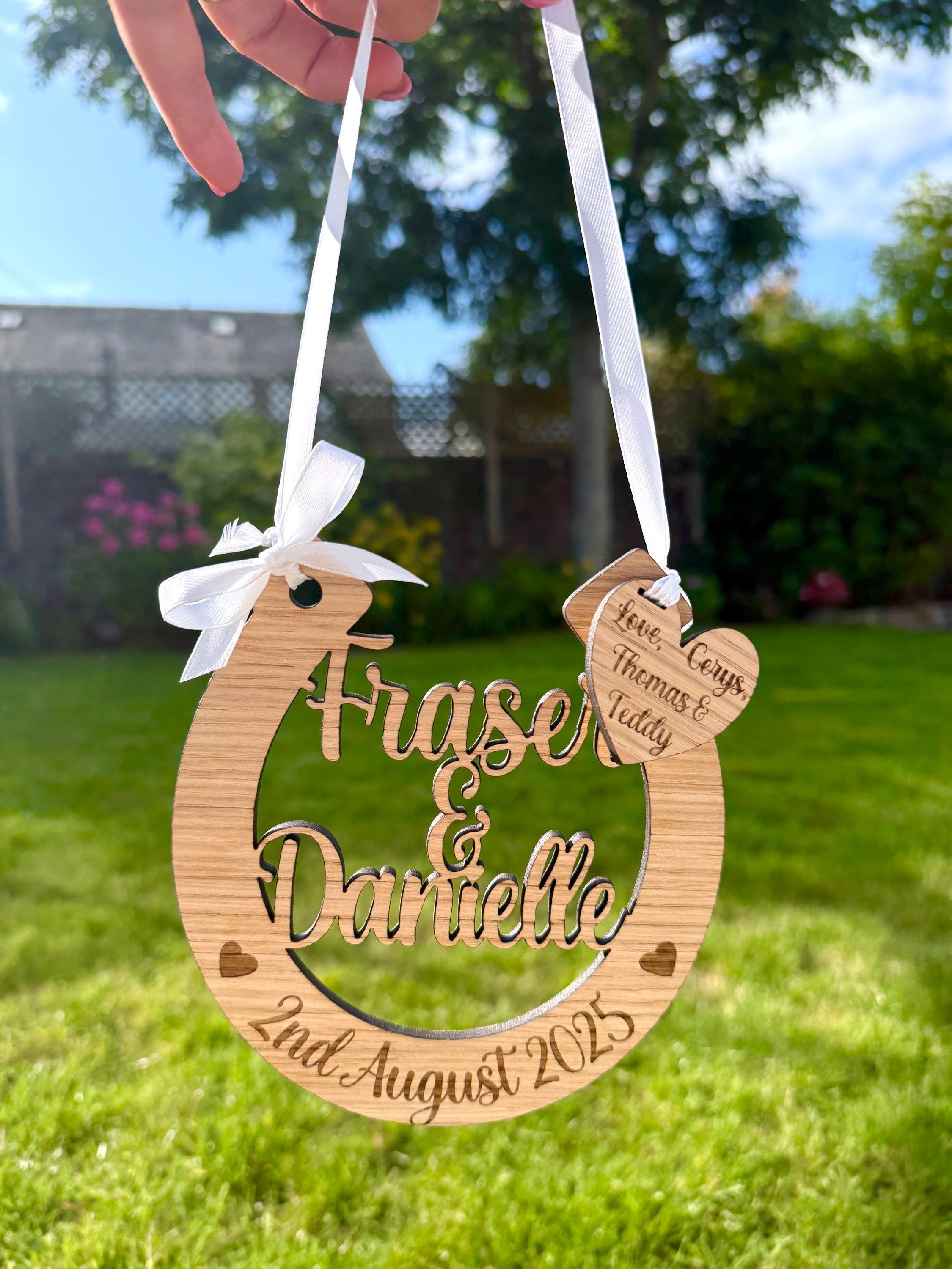 Load image into Gallery viewer, Personalised Wedding Horseshoe Keepsake – Lucky Charm for the Bride

