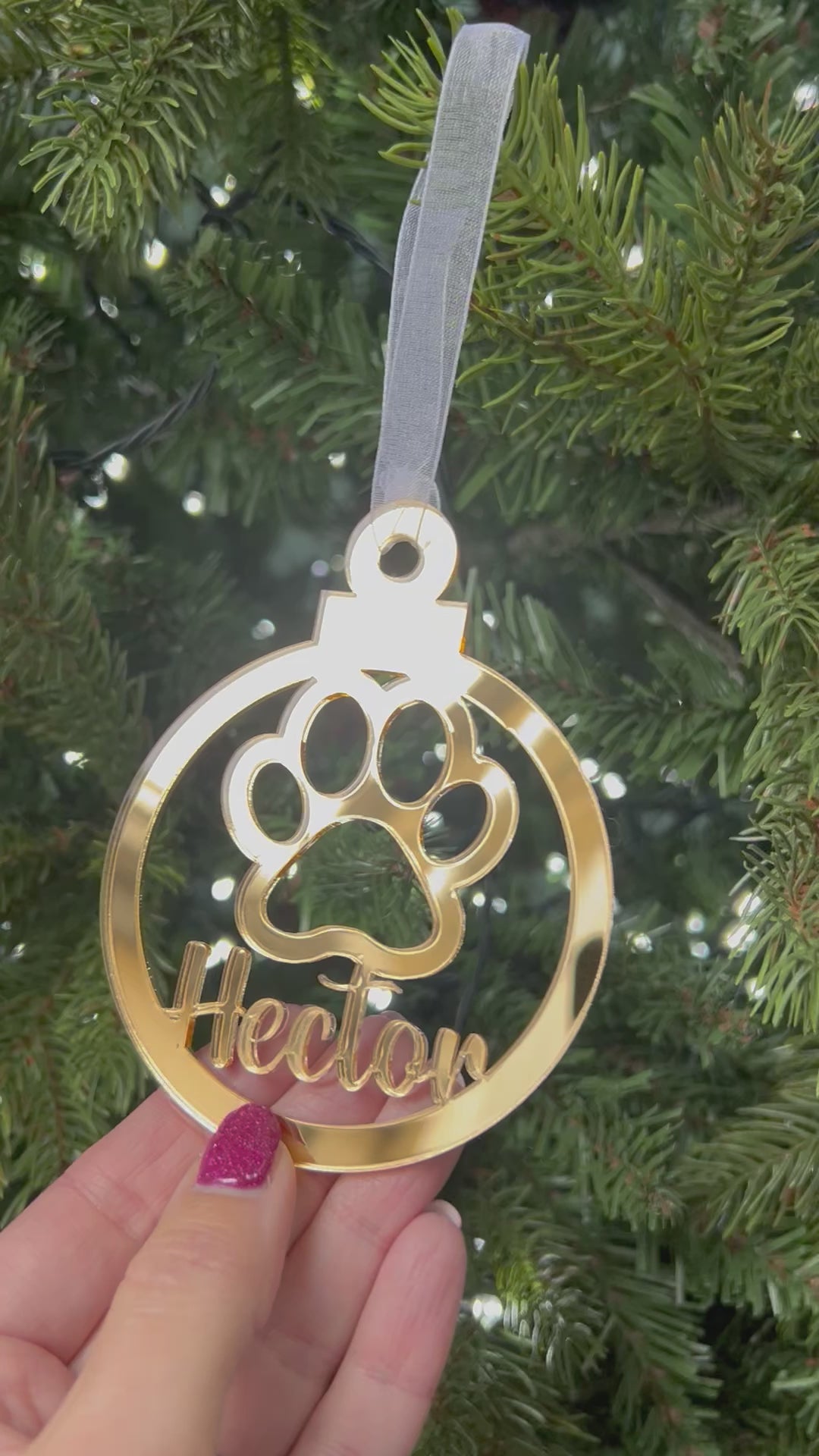 Load and play video in Gallery viewer, Paw Print - 'Any Name' Christmas Tree Decoration
