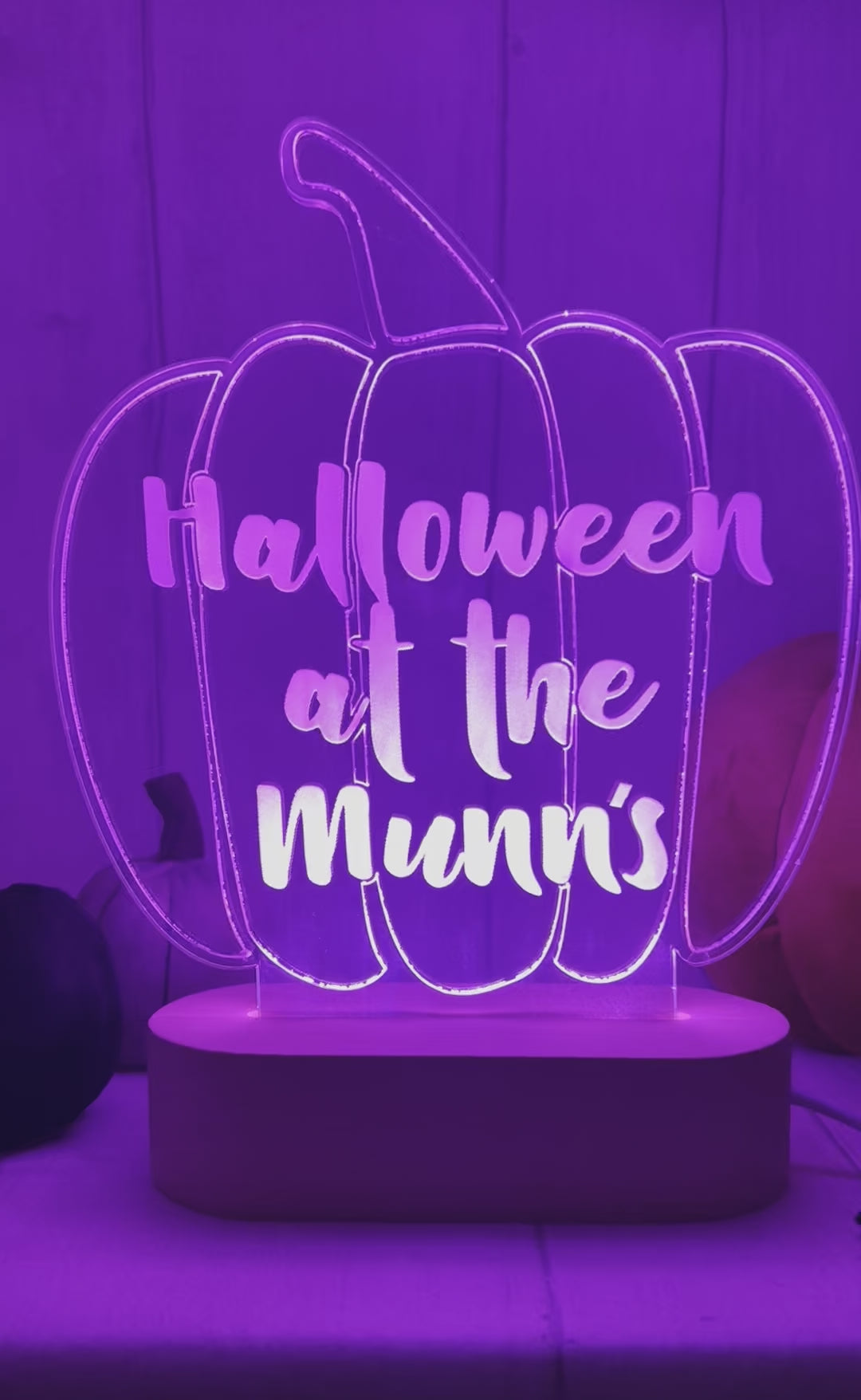 Load and play video in Gallery viewer, Personalised Pumpkin LED Light up stand
