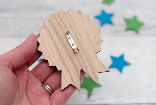 BEST DAD Oak Father's Day Badge craft product